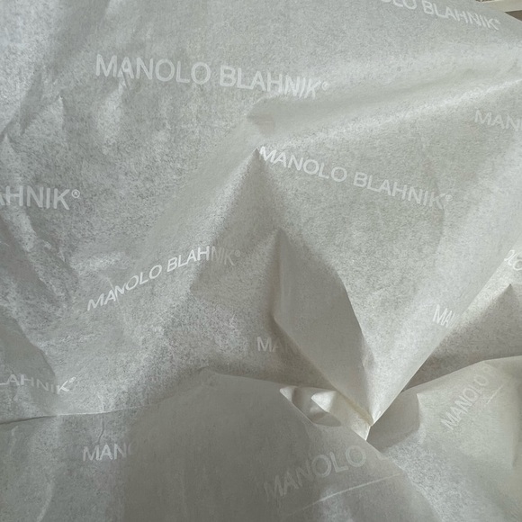 Manolo Blahnik shoe box - Picture 2 of 8